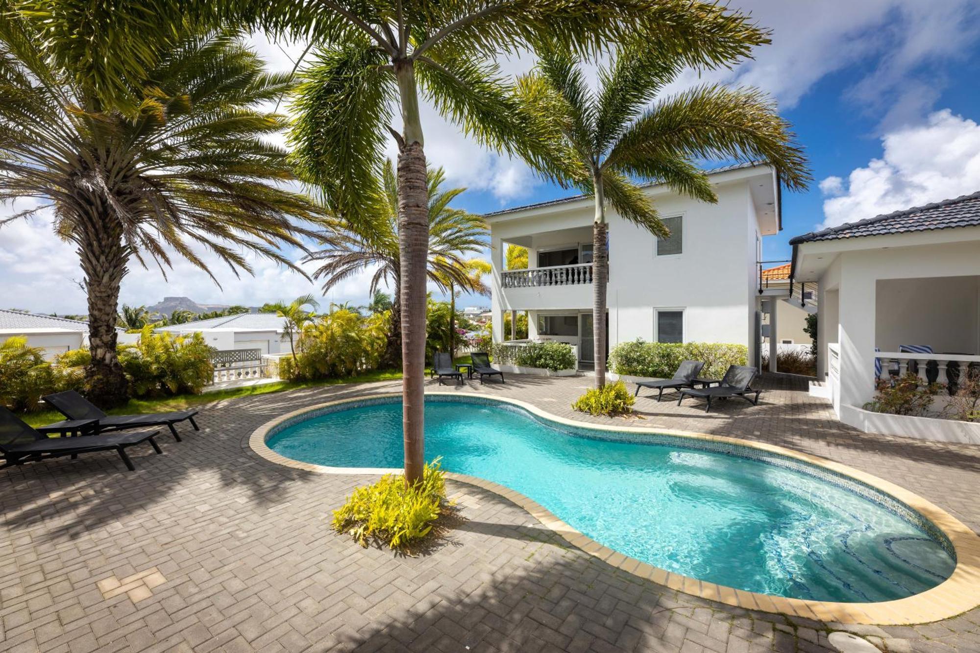 Palm Crest Lägenhet Jan Thiel Exteriör bild